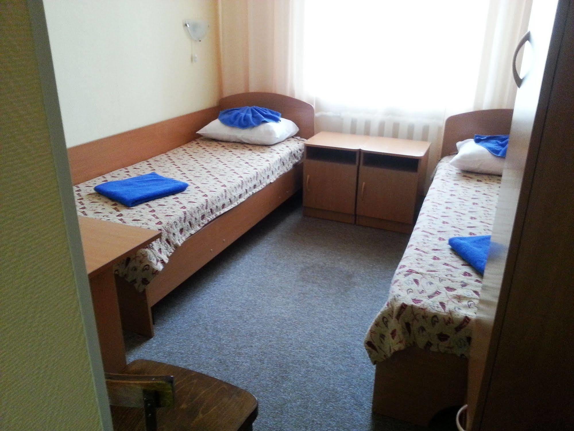 Sever Hotel - Hostel Krasnoyarsk Bagian luar foto