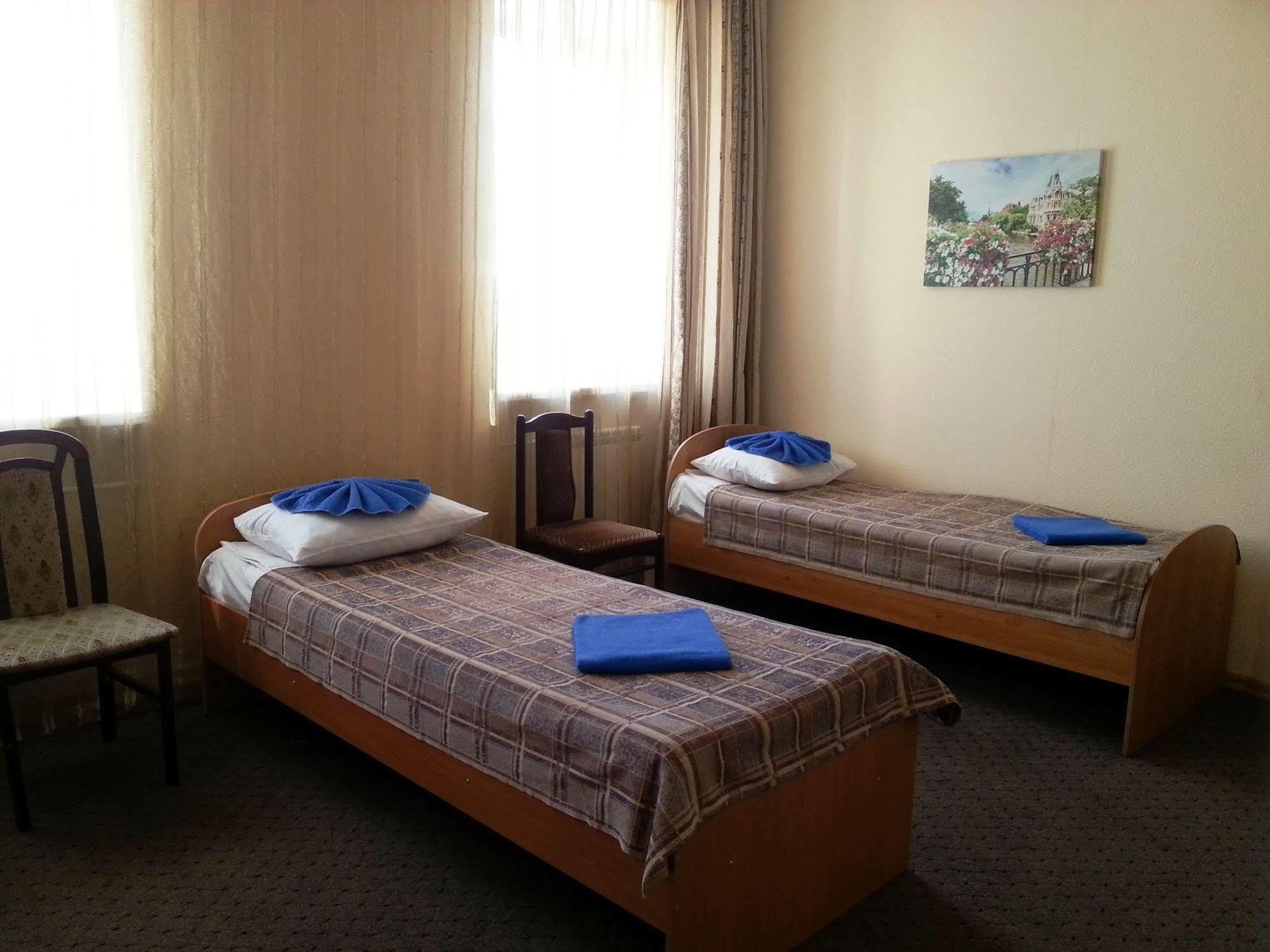 Sever Hotel - Hostel Krasnoyarsk Bagian luar foto